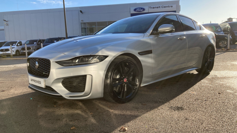 Jaguar XE 2.0 D200 R-Dynamic SE 4dr Auto Diesel Saloon